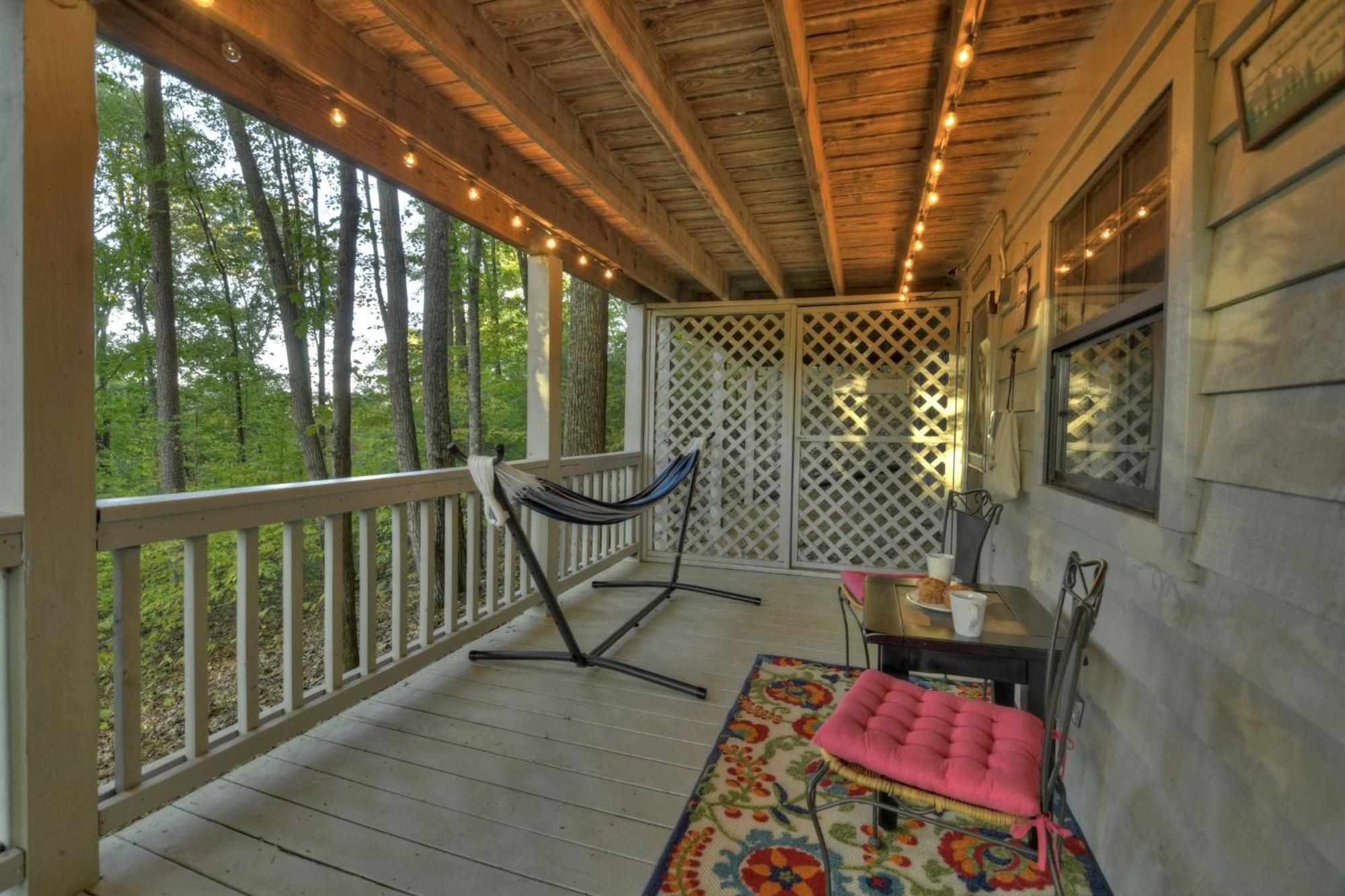 Hygge Haus Rustic Charm Cozy Beds And A Serene Location Ellijay Exterior foto