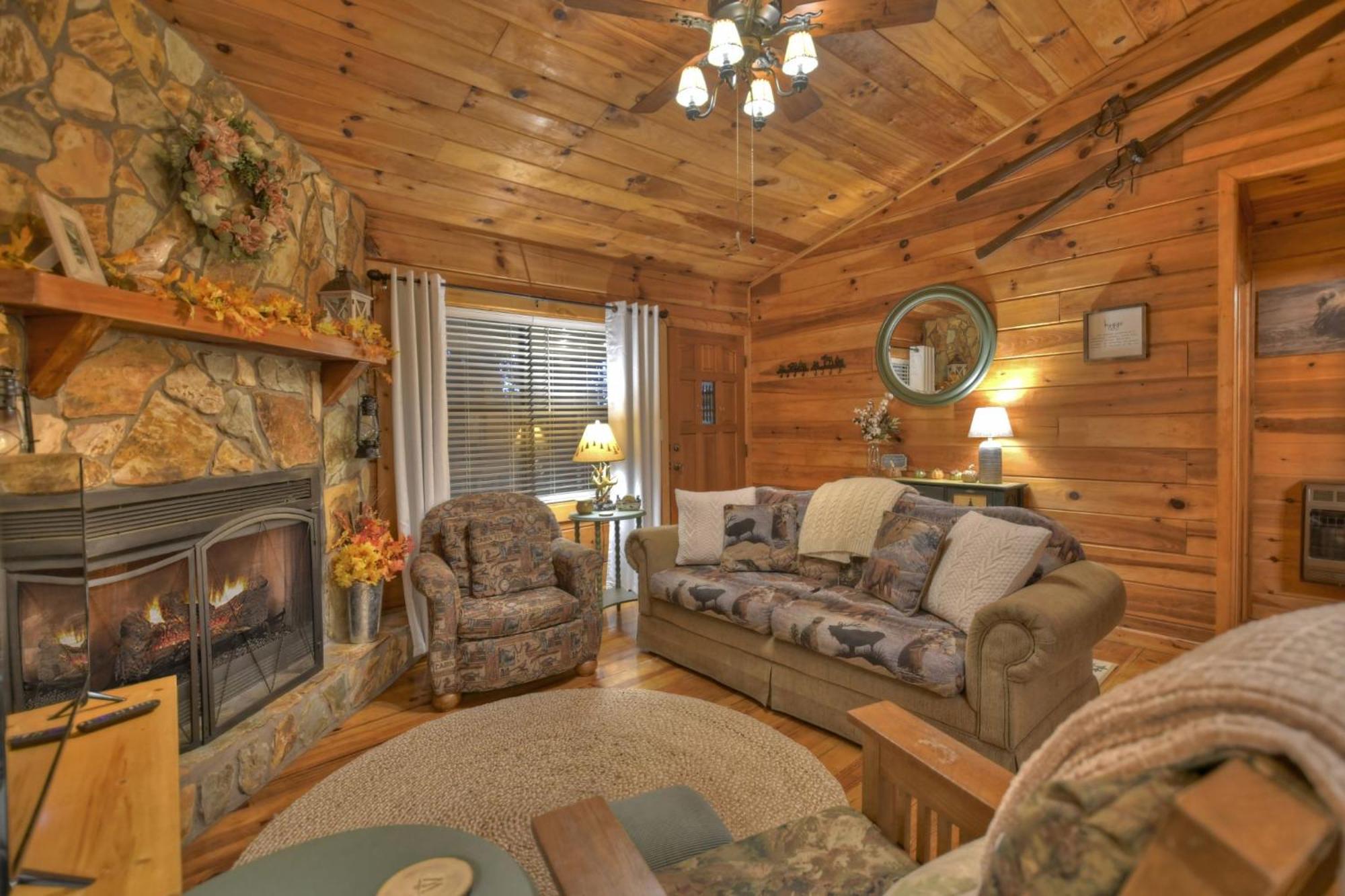 Hygge Haus Rustic Charm Cozy Beds And A Serene Location Ellijay Exterior foto