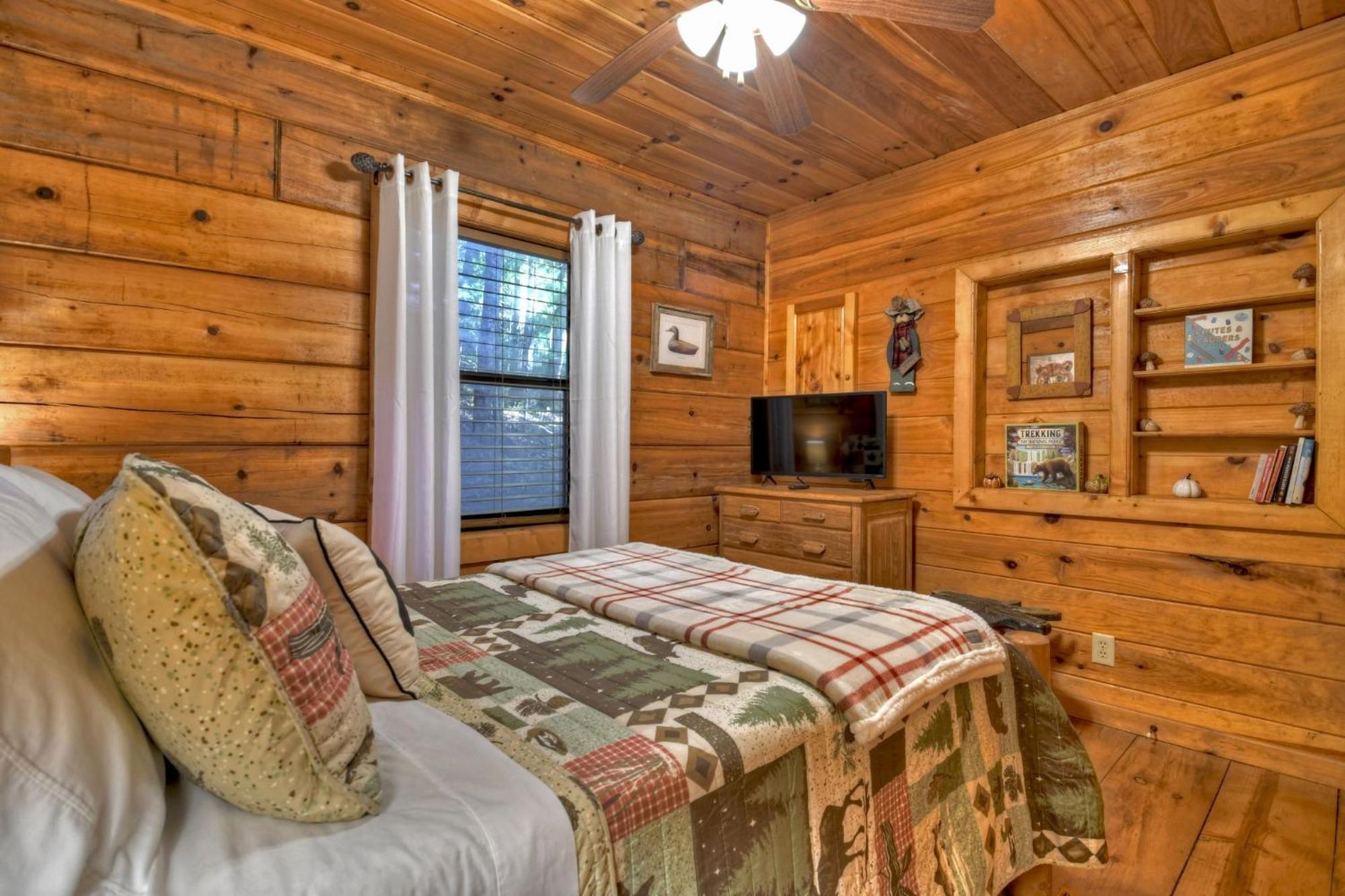Hygge Haus Rustic Charm Cozy Beds And A Serene Location Ellijay Exterior foto