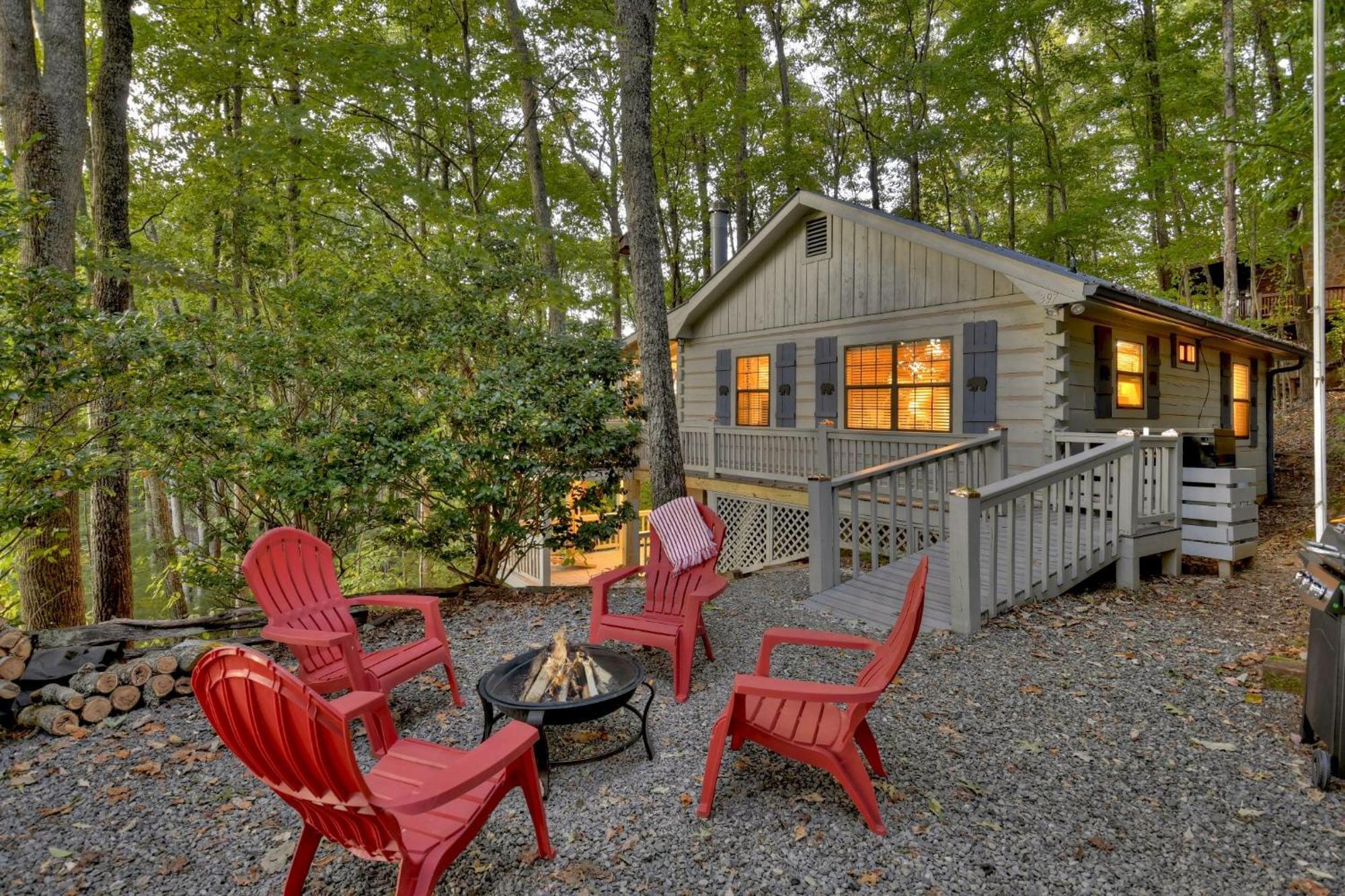 Hygge Haus Rustic Charm Cozy Beds And A Serene Location Ellijay Exterior foto