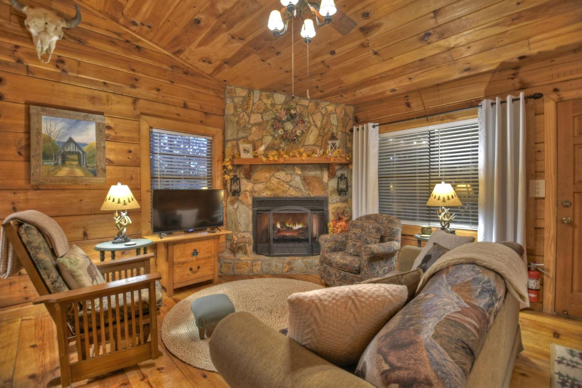 Hygge Haus Rustic Charm Cozy Beds And A Serene Location Ellijay Exterior foto